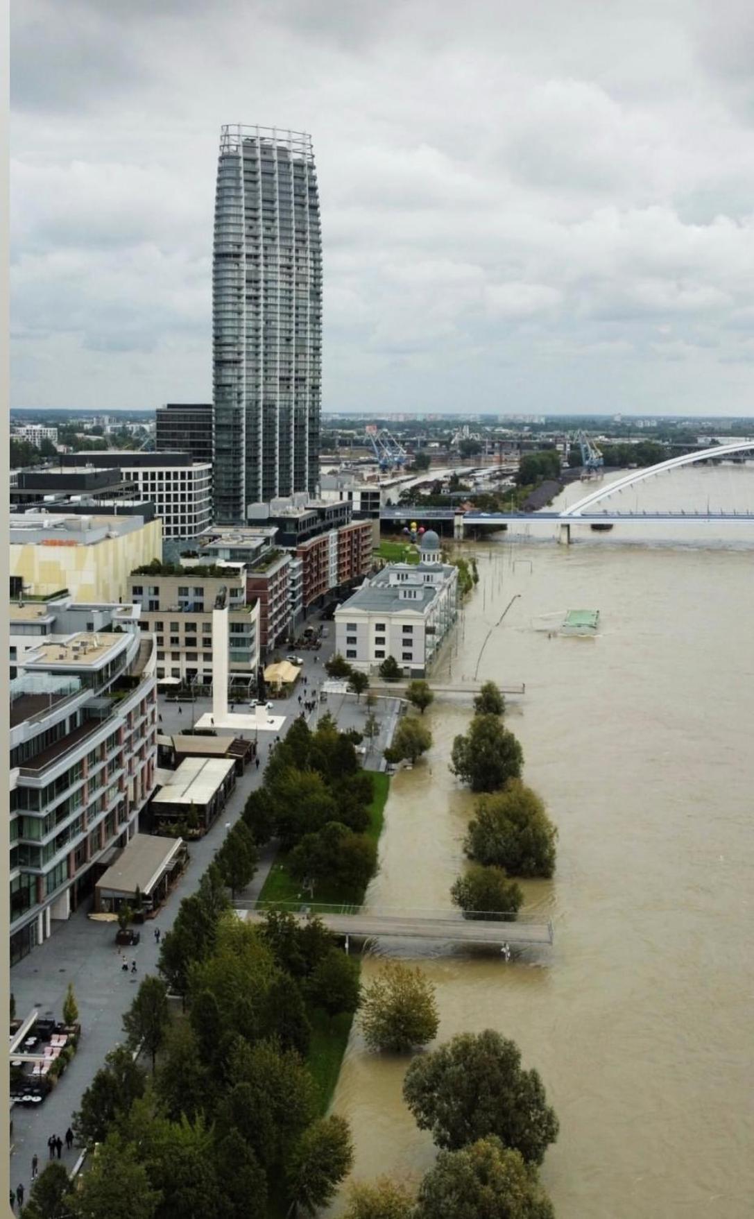 New Eurovea Tower Apartament *